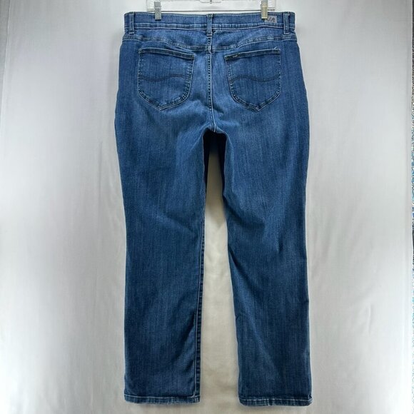 Lee Jeans Womens Sz 18 Flex Motion Regular Fit Straight leg Mid Rise Denim Blue - Picture 2 of 11